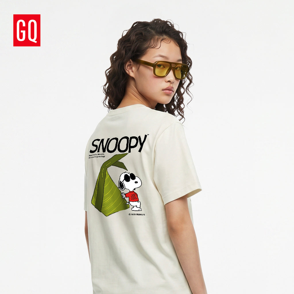 GQ Everyday x Peanuts™ Unisex Local Flavors T-Shirt เสื้อยืดลาย Snoopy ธีมรสชาติไทย