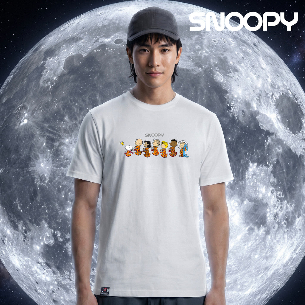 GQ x Peanuts | Snoopy’s going to the moon เสื้อยืดเย็นลายสนูปปี้ตะลุยดวงจันทร์