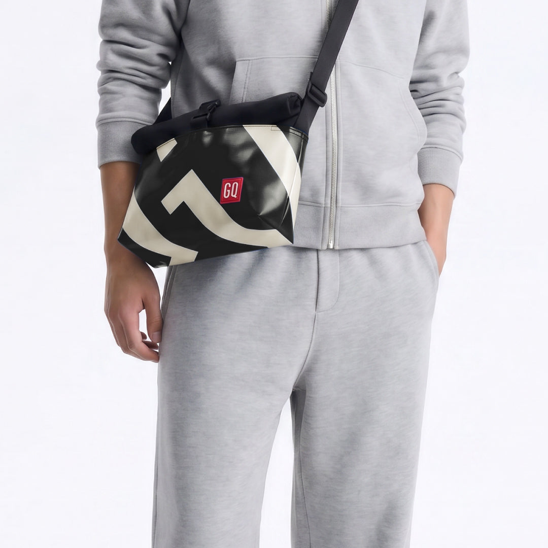 GQ Everyday Rolling Bag กระเป๋าสะพายข้างดีไซน์กะทัดรัด